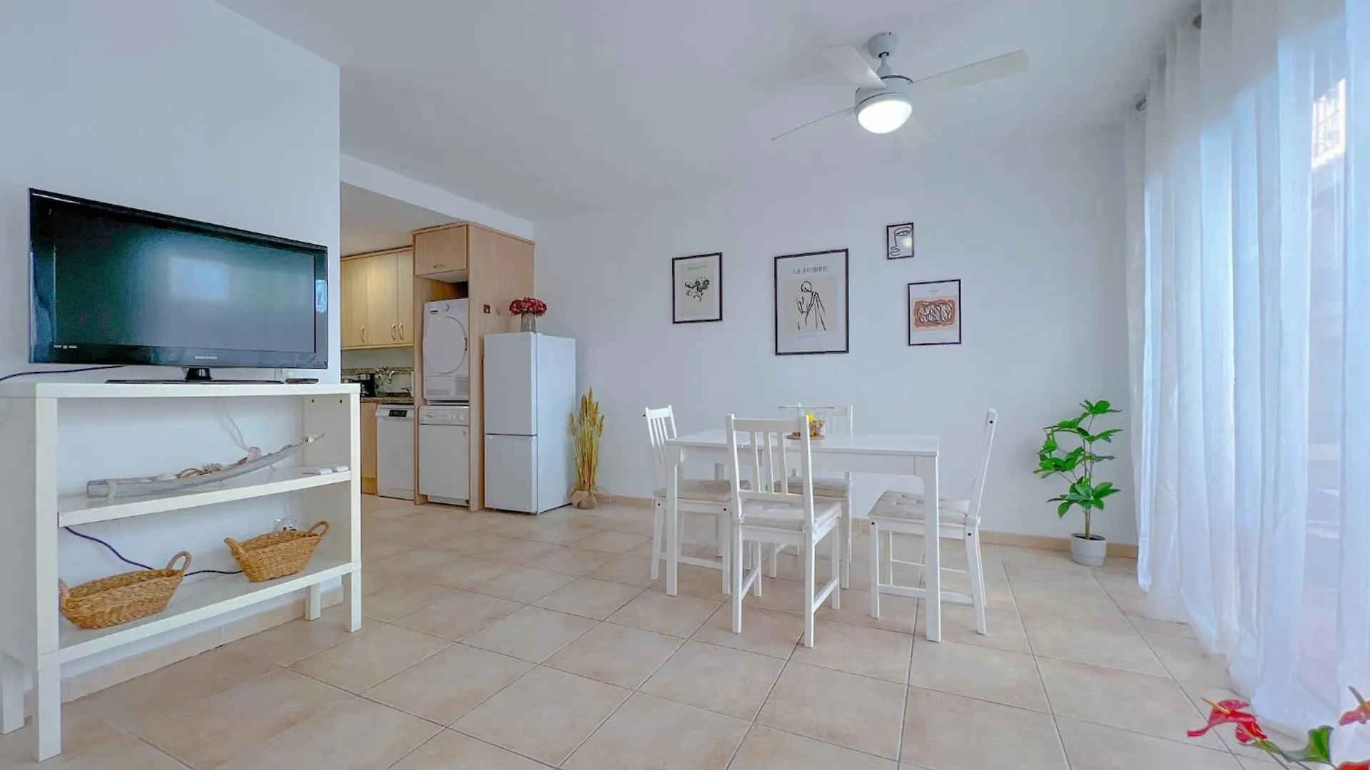 Apartament Vivalidays Angels - Blanes - Costa Brava Hiszpania